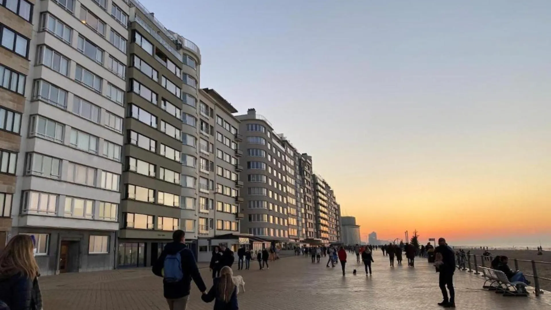 Great Apartment With View 오스텐드